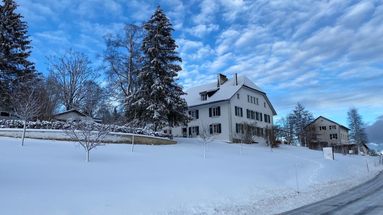 Jurabelle Bed & Breakfast La Côte-aux-Fées Dış mekan fotoğraf