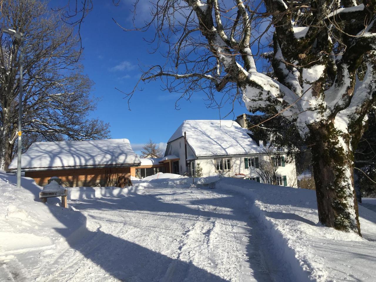 Jurabelle Bed & Breakfast La Côte-aux-Fées Dış mekan fotoğraf